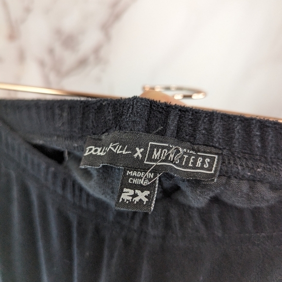 Dolls Kill X Monsters Pants Women 2X Black Flare Wide Leg Velour Bat Embroidered - Picture 3 of 13